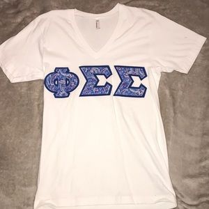 Phi Sigma Sigma T-shirt with Lilly Pulitzer letter